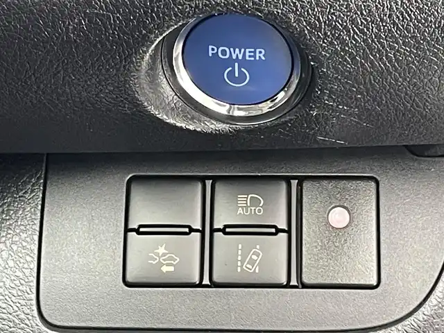 トヨタ シエンタ ハイブリッド G クエロ 愛知県 2018(平30)年 7万km ホワイトパールクリスタルシャイン 純正ナビ　フルセグＴＶ　バックカメラ　シートヒーター　両側パワスラ　ハーフレザー　純正１５インチアルミ　ＥＴＣ　純正ドラレコ　セーフティセンス　衝突軽減　オートハイビーム　ＬＥＤライト　フォグ　禁煙車　TVキャン