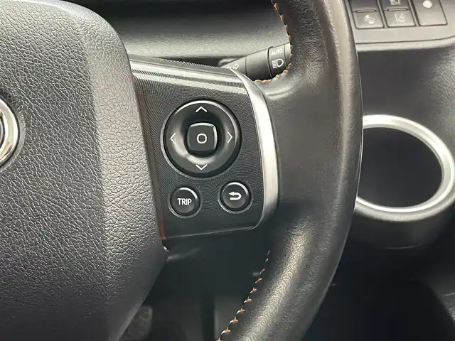 トヨタ シエンタ ハイブリッド G クエロ 愛知県 2018(平30)年 7万km ホワイトパールクリスタルシャイン 純正ナビ　フルセグＴＶ　バックカメラ　シートヒーター　両側パワスラ　ハーフレザー　純正１５インチアルミ　ＥＴＣ　純正ドラレコ　セーフティセンス　衝突軽減　オートハイビーム　ＬＥＤライト　フォグ　禁煙車　TVキャン