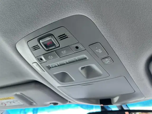 トヨタ クラウン アスリート S-T 愛知県 2016(平28)年 4.3万km プレシャスシルバー 登録時走行距離　43020km/ワンオーナー/取扱説明書/保証書/純正ナビ/(Bluetooth/AM/FM/USB/CD/DVD)/バックカメラ/レーダークルーズコントロール/エアロ（AIMGAIN）/パドルシフト/パワーシート（DN席）/横滑り防止装置/コーナーセンサー/盗難防止装置/衝突軽減システム/スマートキー/スペアキー/純正フロアマット/ビルドインETC/純正アルミ１８インチ