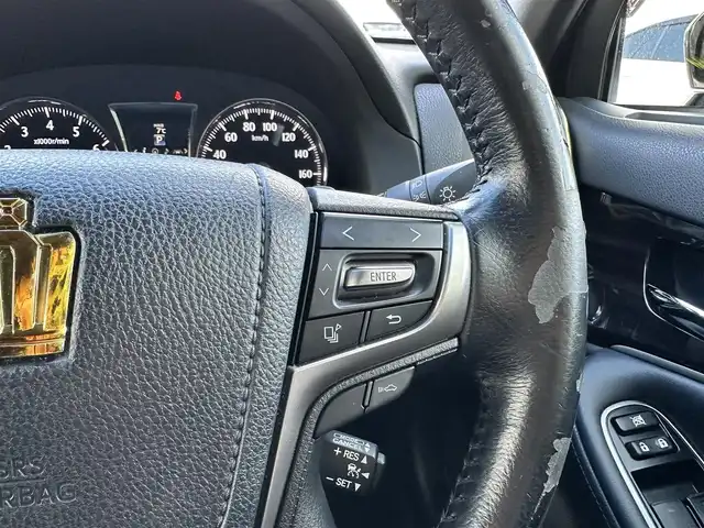 トヨタ クラウン アスリート S-T 愛知県 2016(平28)年 4.3万km プレシャスシルバー 登録時走行距離　43020km/ワンオーナー/取扱説明書/保証書/純正ナビ/(Bluetooth/AM/FM/USB/CD/DVD)/バックカメラ/レーダークルーズコントロール/エアロ（AIMGAIN）/パドルシフト/パワーシート（DN席）/横滑り防止装置/コーナーセンサー/盗難防止装置/衝突軽減システム/スマートキー/スペアキー/純正フロアマット/ビルドインETC/純正アルミ１８インチ