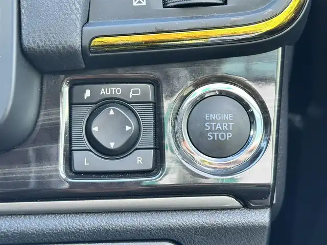 トヨタ クラウン アスリート S-T 愛知県 2016(平28)年 4.3万km プレシャスシルバー 登録時走行距離　43020km/ワンオーナー/取扱説明書/保証書/純正ナビ/(Bluetooth/AM/FM/USB/CD/DVD)/バックカメラ/レーダークルーズコントロール/エアロ（AIMGAIN）/パドルシフト/パワーシート（DN席）/横滑り防止装置/コーナーセンサー/盗難防止装置/衝突軽減システム/スマートキー/スペアキー/純正フロアマット/ビルドインETC/純正アルミ１８インチ