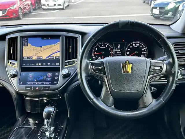 トヨタ クラウン アスリート S-T 愛知県 2016(平28)年 4.3万km プレシャスシルバー 登録時走行距離　43020km/ワンオーナー/取扱説明書/保証書/純正ナビ/(Bluetooth/AM/FM/USB/CD/DVD)/バックカメラ/レーダークルーズコントロール/エアロ（AIMGAIN）/パドルシフト/パワーシート（DN席）/横滑り防止装置/コーナーセンサー/盗難防止装置/衝突軽減システム/スマートキー/スペアキー/純正フロアマット/ビルドインETC/純正アルミ１８インチ