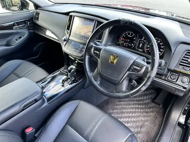 トヨタ クラウン アスリート S-T 愛知県 2016(平28)年 4.3万km プレシャスシルバー 登録時走行距離　43020km/ワンオーナー/取扱説明書/保証書/純正ナビ/(Bluetooth/AM/FM/USB/CD/DVD)/バックカメラ/レーダークルーズコントロール/エアロ（AIMGAIN）/パドルシフト/パワーシート（DN席）/横滑り防止装置/コーナーセンサー/盗難防止装置/衝突軽減システム/スマートキー/スペアキー/純正フロアマット/ビルドインETC/純正アルミ１８インチ