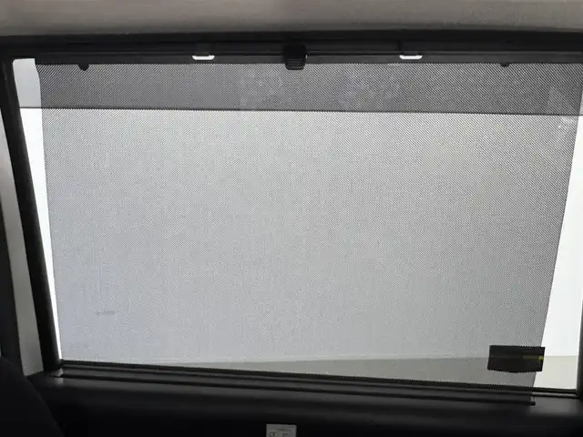日産 セレナ ハイウェイスター Sハイブリッド 愛知県 2012(平24)年 8.7万km ブリリアントホワイトパール 純正ナビ/（フルセグ／ＢＴ／ＣＤ／ＤＶＤ）/クルーズコントロール/両側パワースライドドア/横滑り防止装置/純正マット/純正ＡＷ/オートライト/プッシュスタート/スマートキー/三列シート