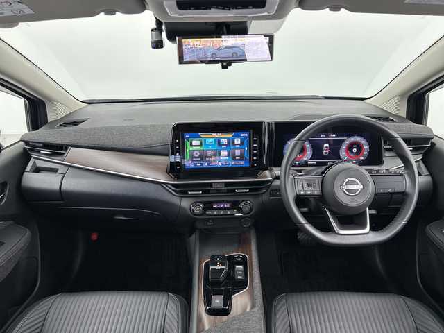 日産 オーラ G レザーエディション 愛知県 2021(令3)年 2.5万km オーロラフレアブルーパール 純正ナビ/・Bluetooth/・USB/・CD/DVD/・フルセグテレビ/アラウンドビューモニター/デジタルインナーミラー/衝突軽減ブレーキ/レーンキープアシスト/ブラインドスポットモニター/ステアリングスイッチ/フォグランプ/前後コーナーセンサー/LEDヘッドライト