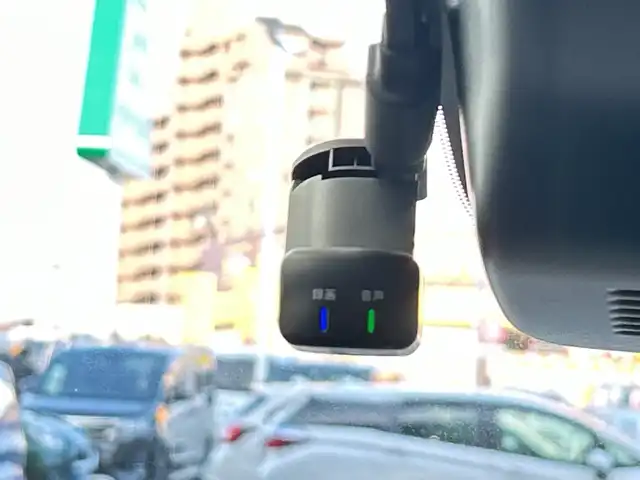 日産 オーラ G レザーエディション 愛知県 2021(令3)年 2.5万km オーロラフレアブルーパール 純正ナビ/・Bluetooth/・USB/・CD/DVD/・フルセグテレビ/アラウンドビューモニター/デジタルインナーミラー/衝突軽減ブレーキ/レーンキープアシスト/ブラインドスポットモニター/ステアリングスイッチ/フォグランプ/前後コーナーセンサー/LEDヘッドライト