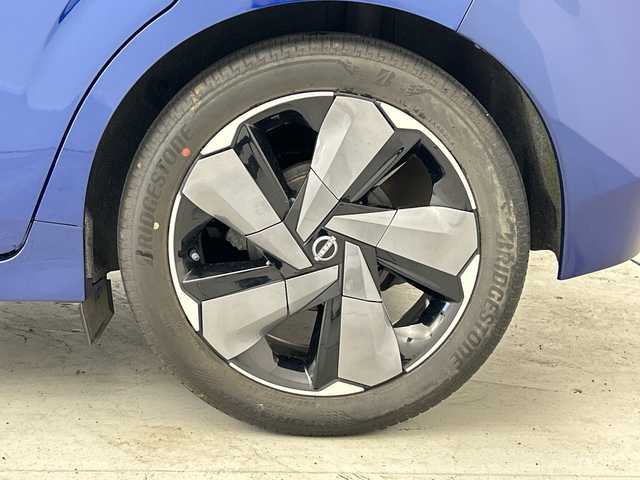 日産 オーラ G レザーエディション 愛知県 2021(令3)年 2.5万km オーロラフレアブルーパール 純正ナビ/・Bluetooth/・USB/・CD/DVD/・フルセグテレビ/アラウンドビューモニター/デジタルインナーミラー/衝突軽減ブレーキ/レーンキープアシスト/ブラインドスポットモニター/ステアリングスイッチ/フォグランプ/前後コーナーセンサー/LEDヘッドライト