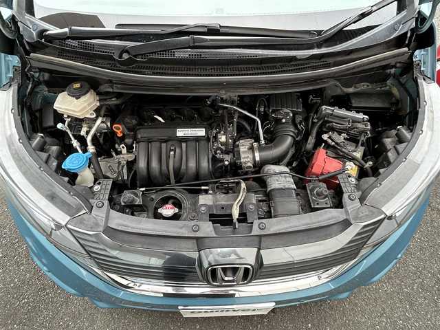 ホンダ フリード ハイブリット EX 神奈川県 2019(平31)年 4.5万km ブルーホライゾンM ワンオーナー/純正9インチナビ/・フルセグTV/・CD/DVD/SD/・Bluetooth/USB/HDMI/・AM/FM/バックカメラ/純正11.6インチフリップダウンモニター/衝突軽減ブレーキ/アクティブクルーズコントロール/レーンキープアシストシステム/ビルトインETC/両側パワースライドドア/コーナーセンサー/シートヒーター/LEDヘッドライト/フォグライト/ECON/スマートキーｘ２/取扱説明書/保証書