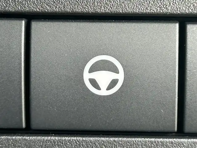 日産 セレナ ハイウェイスター V 兵庫県 2024(令6)年 0.5万km パール アラウンドビューモニター　/プロパイロット　/両側パワースライドドア　/デジタルインナーミラー　/社外メモリナビ　/Ｂｌｕｅｔｏｏｔｈ接続　/社外メモリナビ　/スマートキー　/ＣＤ／ＤＶＤ　/純正アルミホイル/前席シートヒーター