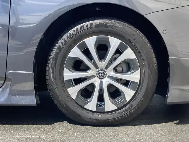 トヨタ プリウス A 静岡県 2019(令1)年 4.4万km グレーメタリック Toyota Safety Sense/社外SDナビ(CN-RE05D)/　AM FM CD DVD Bluetooth/フルセグTV/バックモニター/ビルトインETC/LEDオートヘッドランプ/モデリスタエアロ/パワーシート(運転席)/レーダークルーズコントロール/ヘッドアップディスプレイ/前後方クリアランスソナー/純正15インチアルミホイール/スマートキー2本/プッシュスタート/ドライブモードセレクト