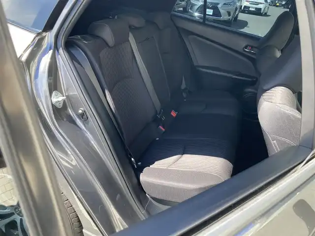 トヨタ プリウス A 静岡県 2019(令1)年 4.4万km グレーメタリック Toyota Safety Sense/社外SDナビ(CN-RE05D)/　AM FM CD DVD Bluetooth/フルセグTV/バックモニター/ビルトインETC/LEDオートヘッドランプ/モデリスタエアロ/パワーシート(運転席)/レーダークルーズコントロール/ヘッドアップディスプレイ/前後方クリアランスソナー/純正15インチアルミホイール/スマートキー2本/プッシュスタート/ドライブモードセレクト