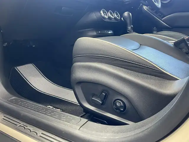フィアット ５００Ｘ クロス 静岡県 2020(令2)年 2.5万km ベージュ ワンオーナー /セーフティドライブアシスト/軽減ブレーキACC/車線逸脱警告BSM/ディスプレイオーディオCarPlay Bluetooth/バックカメラ/ブラックレザーシート シートヒーター /パワーシート/LEDヘッドライト/前後ドライブレコーダー/ETC