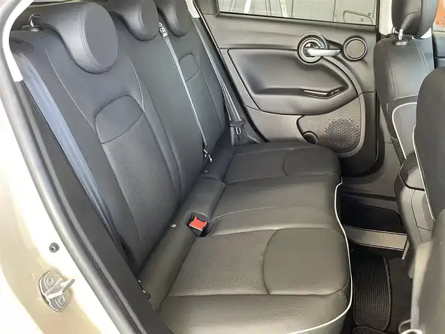 フィアット ５００Ｘ クロス 静岡県 2020(令2)年 2.5万km ベージュ ワンオーナー /セーフティドライブアシスト/軽減ブレーキACC/車線逸脱警告BSM/ディスプレイオーディオCarPlay Bluetooth/バックカメラ/ブラックレザーシート シートヒーター /パワーシート/LEDヘッドライト/前後ドライブレコーダー/ETC