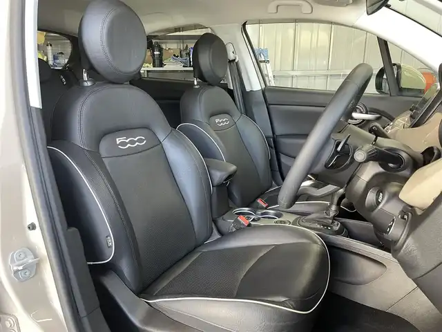 フィアット ５００Ｘ クロス 静岡県 2020(令2)年 2.5万km ベージュ ワンオーナー /セーフティドライブアシスト/軽減ブレーキACC/車線逸脱警告BSM/ディスプレイオーディオCarPlay Bluetooth/バックカメラ/ブラックレザーシート シートヒーター /パワーシート/LEDヘッドライト/前後ドライブレコーダー/ETC