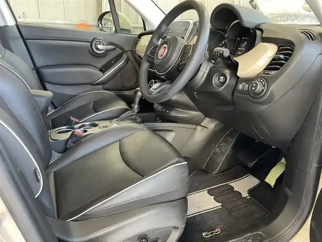 フィアット ５００Ｘ クロス 静岡県 2020(令2)年 2.5万km ベージュ ワンオーナー /セーフティドライブアシスト/軽減ブレーキACC/車線逸脱警告BSM/ディスプレイオーディオCarPlay Bluetooth/バックカメラ/ブラックレザーシート シートヒーター /パワーシート/LEDヘッドライト/前後ドライブレコーダー/ETC