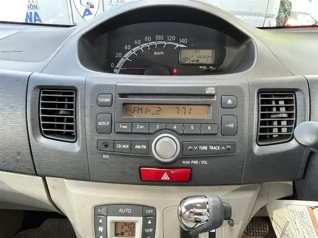 ダイハツ ムーヴ X 宮城県 2011(平23)年 10.7万km パールホワイトⅢ ワンオーナー/純正CD/オートエアコン/純正14インチアルミ＆ノーマルタイヤ/冬タイヤセット積込/ヘッドライトレベライザー/アイドリングストップ/プッシュスタート/スマートキー/保証書/取扱説明書