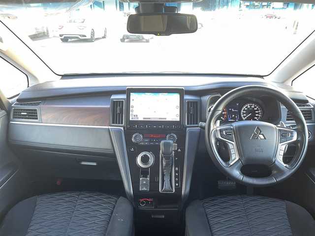 三菱 デリカＤ：５ P 群馬県 2019(平31)年 9.7万km アイガーグレーM/ダイヤモンドブラックマイカ 衝突軽減ブレーキ/レーンキープアシスト/レーダークルーズコントロール/ブラインドスポットモニター/純正10.1型SDナビゲーション/（CD/DVD/SD/USB/BT/HDMI/フルセグ）/全方位カメラ/フリップダウンモニター/両側パワースライドドア/パワーバックドア/運転席パワーシート/パドルシフト/前席シートヒーター/オートホールド/アイドリングストップ/LEDヘッドライト/フォグライト/ステアリングスイッチ/電格ミラー/純正フロアマット/ドアバイザー/純正18インチアルミホイール