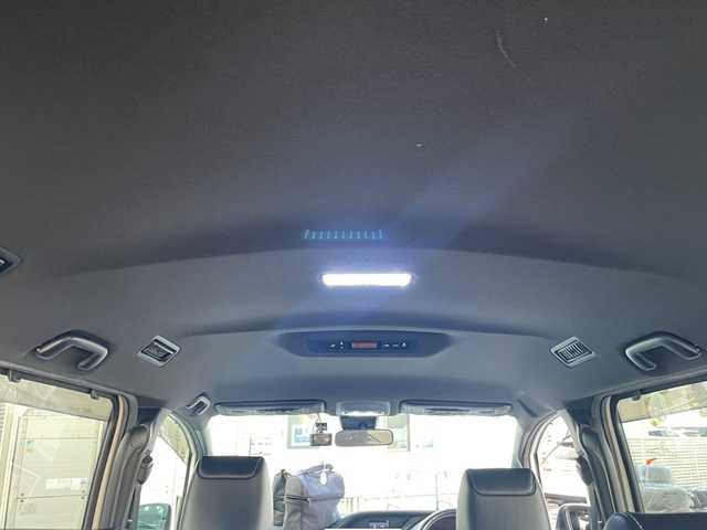 トヨタ ノア Si GRスポーツ 東京都 2021(令3)年 6.1万km ホワイトパールクリスタルシャイン ディーラーオプション10インチナビ/フルセグ/バックカメラ/クルーズコントロール/両側パワースライドドア/ハーフレザーシート/オートマチックハイビーム/LED BEAM/前後ドライブレコーダー/リバース連動ミラー/ビルトインETC/LEDヘッドライト/USB入力端子/アイドリングストップ/純正フロアマット/保証書/取扱説明書