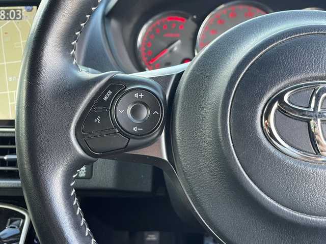 トヨタ ノア Si GRスポーツ 東京都 2021(令3)年 6.1万km ホワイトパールクリスタルシャイン ディーラーオプション10インチナビ/フルセグ/バックカメラ/クルーズコントロール/両側パワースライドドア/ハーフレザーシート/オートマチックハイビーム/LED BEAM/前後ドライブレコーダー/リバース連動ミラー/ビルトインETC/LEDヘッドライト/USB入力端子/アイドリングストップ/純正フロアマット/保証書/取扱説明書