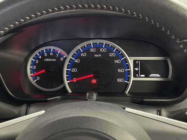 トヨタ ルーミー カスタムG 栃木県 2021(令3)年 4.2万km パールホワイトⅢ スマートアシスト/・衝突回避支援ブレーキ機能/・衝突警報機能/・車線逸脱警報機能/・誤発進抑制制御機能/・先行車発進お知らせ機能/・前後コーナーセンサー/・標識認識機能(進入禁止)/・全車速追従機能アダプティクルーズコントロール/・レーンキープコントロール/・パノラマモニター/純正ナビ/（CD/DVD/BT/TV/AM/FM/SD)/LEDヘッドライト/フォグライト/両側パワースライドドア/アイドリングストップ/シートヒーター/電子パーキングブレーキ/コーナーセンサー/ETC/スマートキー/純正サイドバイザー/純正フロアマット