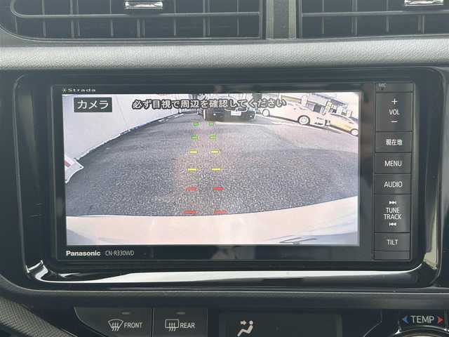 トヨタ アクア G ブラックソフトレザーセレ 愛知県 2015(平27)年 8.9万km ライムホワイトパールクリスタルシャイン /社外SDナビ//フルセグTV//CD/DVD/AM/FM//バックカメラ//ビルトインETC//クルーズコントロール//横滑り防止装置//車両接近通報一時停止スイッチ//ECO/EV MODE//ステアスイッチ//純正ラゲッジトレイ//純正フロアマット//純正LEDオートライト//フロントフォグランプ//マルチインフォメーションディスプレイ//オートリトラミラー//手動防眩ミラー//ドアバイザー//レザーシート//本革巻きステアリング//ISOFIX//イモビライザー//ダブルエアバック//スマートキー//スペアキー1本//取扱説明書//ナビ説明書//保証書//記録簿(R4/R6)