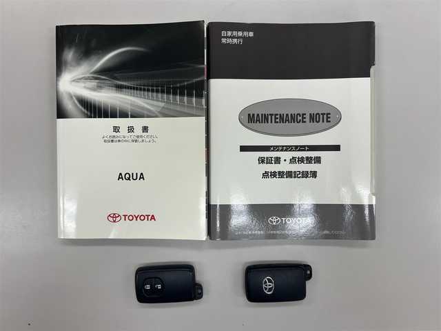 トヨタ アクア G ブラックソフトレザーセレ 愛知県 2015(平27)年 8.9万km ライムホワイトパールクリスタルシャイン /社外SDナビ//フルセグTV//CD/DVD/AM/FM//バックカメラ//ビルトインETC//クルーズコントロール//横滑り防止装置//車両接近通報一時停止スイッチ//ECO/EV MODE//ステアスイッチ//純正ラゲッジトレイ//純正フロアマット//純正LEDオートライト//フロントフォグランプ//マルチインフォメーションディスプレイ//オートリトラミラー//手動防眩ミラー//ドアバイザー//レザーシート//本革巻きステアリング//ISOFIX//イモビライザー//ダブルエアバック//スマートキー//スペアキー1本//取扱説明書//ナビ説明書//保証書//記録簿(R4/R6)