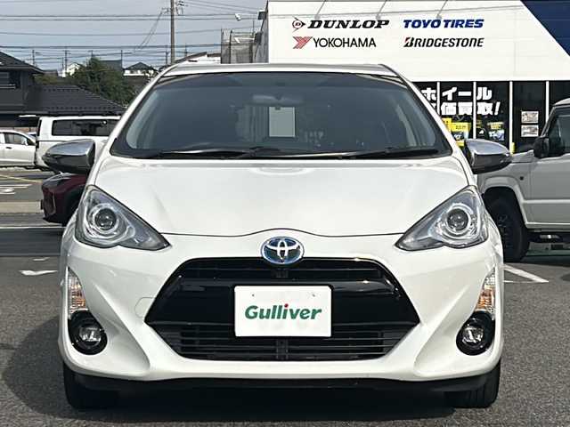 トヨタ アクア G ブラックソフトレザーセレ 愛知県 2015(平27)年 8.9万km ライムホワイトパールクリスタルシャイン /社外SDナビ//フルセグTV//CD/DVD/AM/FM//バックカメラ//ビルトインETC//クルーズコントロール//横滑り防止装置//車両接近通報一時停止スイッチ//ECO/EV MODE//ステアスイッチ//純正ラゲッジトレイ//純正フロアマット//純正LEDオートライト//フロントフォグランプ//マルチインフォメーションディスプレイ//オートリトラミラー//手動防眩ミラー//ドアバイザー//レザーシート//本革巻きステアリング//ISOFIX//イモビライザー//ダブルエアバック//スマートキー//スペアキー1本//取扱説明書//ナビ説明書//保証書//記録簿(R4/R6)