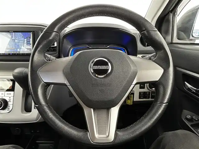 ダイハツ ミラ イース G リミテッド SAⅢ 大分県 2020(令2)年 1.9万km パールホワイトⅢ 社外メモリナビ/(CD/DVD/BT/フルセグTV)/バックカメラ/スマートキー/プッシュスタート/ETC/電格ミラー/オートライト/オートハイビーム/LEDヘッドライト/ヘッドライトレベライザー/MOMOステアリング/純正14インチアルミホイール/ドライブレコーダー/ドアバイザー/純正フロアマット