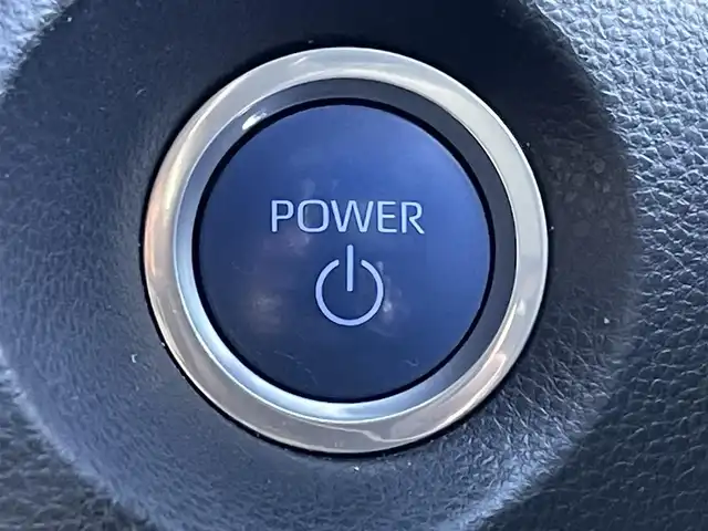 トヨタ カローラ クロス ハイブリッド Z 山梨県 2022(令4)年 2.5万km プラチナホワイトパールマイカ モデリスタエアロ　/純正ディスプレイオーディ　/Bluetooth　/全方位カメラ　/ETC2.0/ハーフレザー　/運転席パワーシート　/前席シートヒーター　/電動リヤゲート　/コーナーセンサー　/ドライブレコーダー/LKA　/BSM/Aライト/Aハイビーム/純正18インチアルミホイール/社外アルミホイール車載/保証書/取扱説明書