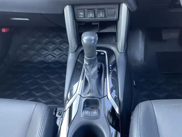 トヨタ カローラ クロス ハイブリッド Z 山梨県 2022(令4)年 2.5万km プラチナホワイトパールマイカ モデリスタエアロ　/純正ディスプレイオーディ　/Bluetooth　/全方位カメラ　/ETC2.0/ハーフレザー　/運転席パワーシート　/前席シートヒーター　/電動リヤゲート　/コーナーセンサー　/ドライブレコーダー/LKA　/BSM/Aライト/Aハイビーム/純正18インチアルミホイール/社外アルミホイール車載/保証書/取扱説明書