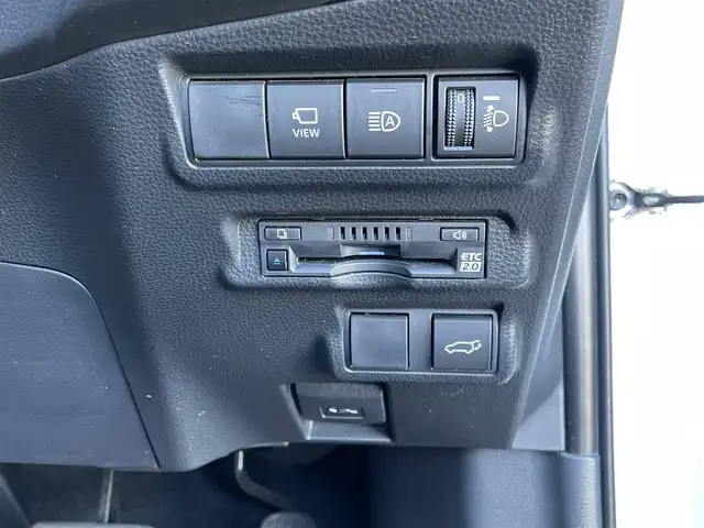 トヨタ カローラ クロス ハイブリッド Z 山梨県 2022(令4)年 2.5万km プラチナホワイトパールマイカ モデリスタエアロ　/純正ディスプレイオーディ　/Bluetooth　/全方位カメラ　/ETC2.0/ハーフレザー　/運転席パワーシート　/前席シートヒーター　/電動リヤゲート　/コーナーセンサー　/ドライブレコーダー/LKA　/BSM/Aライト/Aハイビーム/純正18インチアルミホイール/社外アルミホイール車載/保証書/取扱説明書