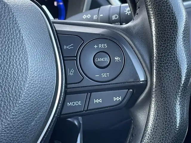 トヨタ カローラ クロス ハイブリッド Z 山梨県 2022(令4)年 2.5万km プラチナホワイトパールマイカ モデリスタエアロ　/純正ディスプレイオーディ　/Bluetooth　/全方位カメラ　/ETC2.0/ハーフレザー　/運転席パワーシート　/前席シートヒーター　/電動リヤゲート　/コーナーセンサー　/ドライブレコーダー/LKA　/BSM/Aライト/Aハイビーム/純正18インチアルミホイール/社外アルミホイール車載/保証書/取扱説明書