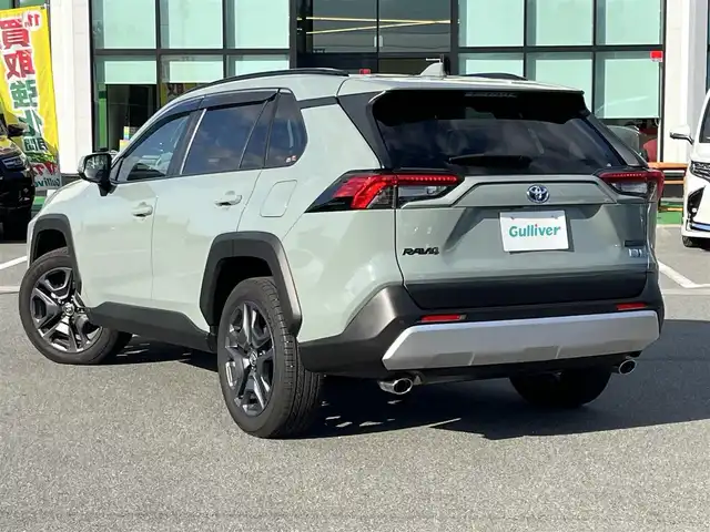 トヨタ ＲＡＶ４ ハイブリッド アドベンチャー 奈良県 2024(令6)年 0.5万km アーバンカーキ 純正10インチディスプレイオーディオ/(フルセグ/BT/AppleCarPlay/AndroidAuto)/レーダークルーズコントロール/アラウンドビューモニター/ブラインドスポットモニター/前後コーナーセンサー/プリクラッシュセーフティ/レーンキープアシスト/パワーバックドア/レザーシート/運転席メモリ付きパワーシート/前席シートヒーター/エアーシート/ステアリングヒーター/デジタルインナーミラー/LEDヘッドライト/前方ドライブレコーダー/ETC2.0/純正19インチAW/取り扱い説明書/スペアキーX1
