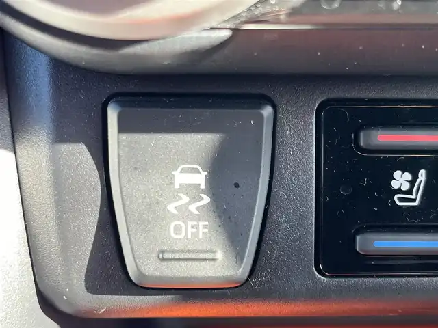 トヨタ ＲＡＶ４ ハイブリッド アドベンチャー 奈良県 2024(令6)年 0.5万km アーバンカーキ 純正10インチディスプレイオーディオ/(フルセグ/BT/AppleCarPlay/AndroidAuto)/レーダークルーズコントロール/アラウンドビューモニター/ブラインドスポットモニター/前後コーナーセンサー/プリクラッシュセーフティ/レーンキープアシスト/パワーバックドア/レザーシート/運転席メモリ付きパワーシート/前席シートヒーター/エアーシート/ステアリングヒーター/デジタルインナーミラー/LEDヘッドライト/前方ドライブレコーダー/ETC2.0/純正19インチAW/取り扱い説明書/スペアキーX1