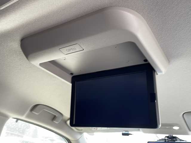 日産 セレナ e－パワー ハイウェイスター V 徳島県 2024(令6)年 1.7万km パールⅡ 純正メモリナビ/（ラジオ/フルセグ/BT/USB/HDMI）/フリップダウンモニター/フロントエアロ/プロパイロット/ブラインドスポットモニター/デジタルインナーミラー/タイプC入力端子/追従式クルーズコントロール/バックカメラ/ビルトインETC/ドライブレコーダー/両側電動スライドドア/前後コーナーセンサー/LEDヘッドライト