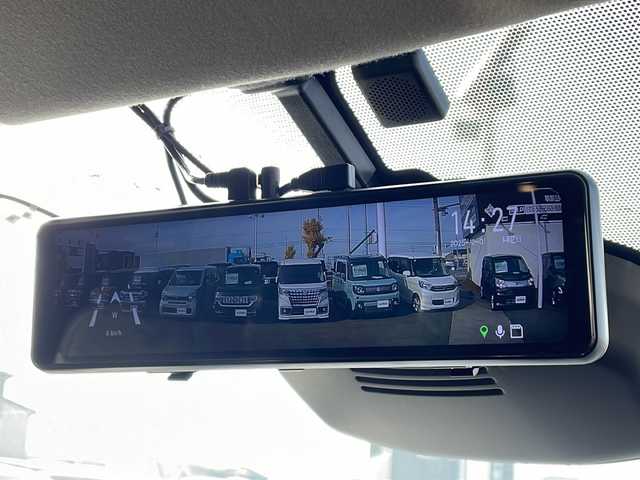 日産 セレナ e－パワー ハイウェイスター V 徳島県 2024(令6)年 1.7万km パールⅡ 純正メモリナビ/（ラジオ/フルセグ/BT/USB/HDMI）/フリップダウンモニター/フロントエアロ/プロパイロット/ブラインドスポットモニター/デジタルインナーミラー/タイプC入力端子/追従式クルーズコントロール/バックカメラ/ビルトインETC/ドライブレコーダー/両側電動スライドドア/前後コーナーセンサー/LEDヘッドライト