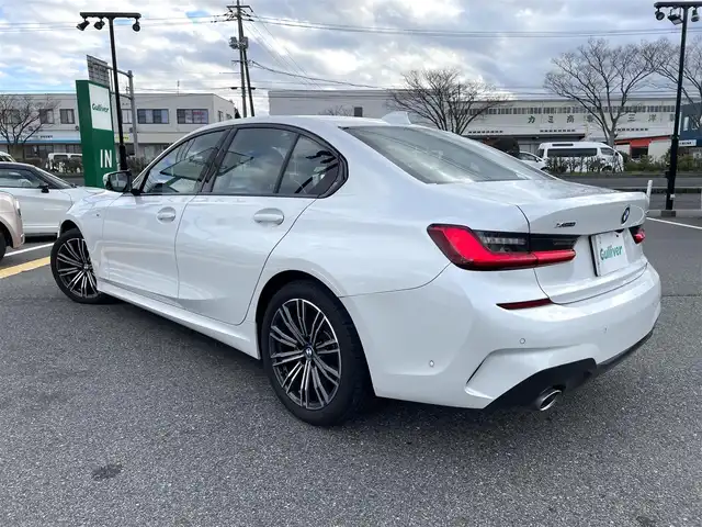 ＢＭＷ ３２０ｄ xDrive Mスポーツ 鳥取県 2019(令1)年 7.3万km アルピンホワイトⅢ ４ＷＤ・ディーゼル/Mスポーツパッケージ/純正ナビ／ＢＴ/バックカメラ　/ミラー内臓ＥＴＣ　/ドライブレコーダー/黒レザーシート　/前席パワーシート/シートヒーター/衝突軽減ブレーキ/レーダークルーズコントロール　/レーンキープアシスト　/ＬＥＤヘットライト/コーナーセンサー/ブラインドスポットモニター/電動トランク/純正１８インチアルミホイール/ワイヤレス充電/スタットレスアルミセット積み込み/（タイヤ残り溝　７－８分山）/スペアキーｘ１/保証書・取扱説明書