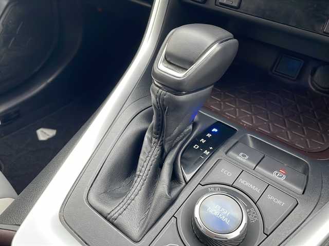 トヨタ ＲＡＶ４ G Zパッケージ 三重県 2020(令2)年 4.8万km ホワイトパールクリスタルシャイン 純正7型ナビ/バックカメラ/デジタルインナーミラー/前後ドライブレコーダー/ビルトインETC/BSM/パワーバックドア/パワーシート/シートヒーター/メモリーシート/ステアリングヒーター/衝突被害軽減システム/レーンキープアシスト/アダプティブクルーズコントロール/USB給電/AV100V/電子パーキング/LEDオートライト/フォグランプ/電動格納ミラー