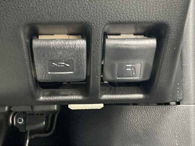 トヨタ ＲＡＶ４ G Zパッケージ 三重県 2020(令2)年 4.8万km ホワイトパールクリスタルシャイン 純正7型ナビ/バックカメラ/デジタルインナーミラー/前後ドライブレコーダー/ビルトインETC/BSM/パワーバックドア/パワーシート/シートヒーター/メモリーシート/ステアリングヒーター/衝突被害軽減システム/レーンキープアシスト/アダプティブクルーズコントロール/USB給電/AV100V/電子パーキング/LEDオートライト/フォグランプ/電動格納ミラー