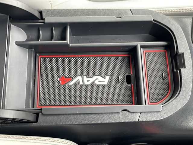 トヨタ ＲＡＶ４ G Zパッケージ 三重県 2020(令2)年 4.8万km ホワイトパールクリスタルシャイン 純正7型ナビ/バックカメラ/デジタルインナーミラー/前後ドライブレコーダー/ビルトインETC/BSM/パワーバックドア/パワーシート/シートヒーター/メモリーシート/ステアリングヒーター/衝突被害軽減システム/レーンキープアシスト/アダプティブクルーズコントロール/USB給電/AV100V/電子パーキング/LEDオートライト/フォグランプ/電動格納ミラー