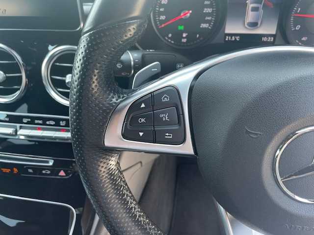 メルセデス・ベンツ ＧＬＣ２２０ d 4マチック クーペ スポーツ 青森県 2018(平30)年 6.3万km ダイヤモンドホワイト レーダーセーフティパッケージ/・アクティブブレーキアシスト/・リアCPA/・アクティブレーンキーピングアシスト/・アクティブブラインドスポットアシスト/・ディスタンスパイロットディストロニック/・ステアリングパイロット/純正ナビ/360°カメラシステム/黒ハーフレザーシート/シートヒーター(全席)/電動ランバーサポート(D/N)/LEDヘッドライト/アンビエントライト(3色)/キーレスゴー/EASY-PACK自動開閉テールゲート/ETC