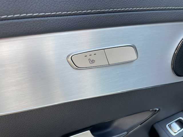 メルセデス・ベンツ ＧＬＣ２２０ d 4マチック クーペ スポーツ 青森県 2018(平30)年 6.3万km ダイヤモンドホワイト レーダーセーフティパッケージ/・アクティブブレーキアシスト/・リアCPA/・アクティブレーンキーピングアシスト/・アクティブブラインドスポットアシスト/・ディスタンスパイロットディストロニック/・ステアリングパイロット/純正ナビ/360°カメラシステム/黒ハーフレザーシート/シートヒーター(全席)/電動ランバーサポート(D/N)/LEDヘッドライト/アンビエントライト(3色)/キーレスゴー/EASY-PACK自動開閉テールゲート/ETC