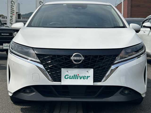 日産 ノート S 広島県 2022(令4)年 3万km ピュアホワイトパール ワンオーナ/ディスプレイオーディオ/[AM/FM/BT]/レーンキープアシスト/前後コーナーセンサー/電動パーキングブレーキ/全方位カメラ/速度標識表示/後退時車両検知警報/ふらつき警報/シャシー制御/凍結注意/デジタルインナーミラー/フォグランプ×１/LEDライト/ETC/スペアスマートキー/保証書/取扱説明書