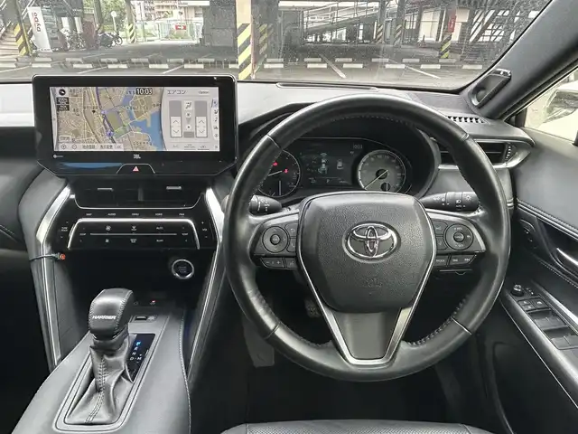 トヨタ ハリアー Z レザーパッケージ 神奈川県 2020(令2)年 6.9万km ホワイトパールクリスタルシャイン 純正メモリナビ/BT/フルセグTV/サンルーフ付/JBL付/ETC2.0/全車速追従機能付クルーズコントロール/クリアランスソナー/ブラインドスポットモニター/デジタルインナーミラー/プリクラッシュセーフティー/トラクションコントロール/バック/サイド/フロントカメラ/サイド/カーテン/ニー/Wエアバッグ/リヤクロストラフィックアラート/レーントレーシングアシスト/純正フロアマット/アルミ/レザーシート/D.N席/シートヒーター/エアシート/パワーシート/コーナー/バックセンサー/パワーバックドア/T-Connect/前後ドラレコ/MTモード付AT/革ハンドル/オールオートパワーウィンドウ/集中ドアロック/オートマチックハイビーム/オートライト/ABS/スマートキー/スペアキー/取説/保証書