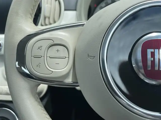 フィアット ５００ 1．2 ポップ 石川県 2018(平30)年 5.6万km 白 純正ディスプレイオーディオ/ＡｐｐｌｅＣａｒＰｌａｙ/Ｂｌｕｅｔｏｏｔｈ/ＡＵＸ/ＵＳＢ/アイドリングストップ/ＥＴＣ/アンチスリップレギュレーション/ステアリングリモコン/シティーモードスイッチ