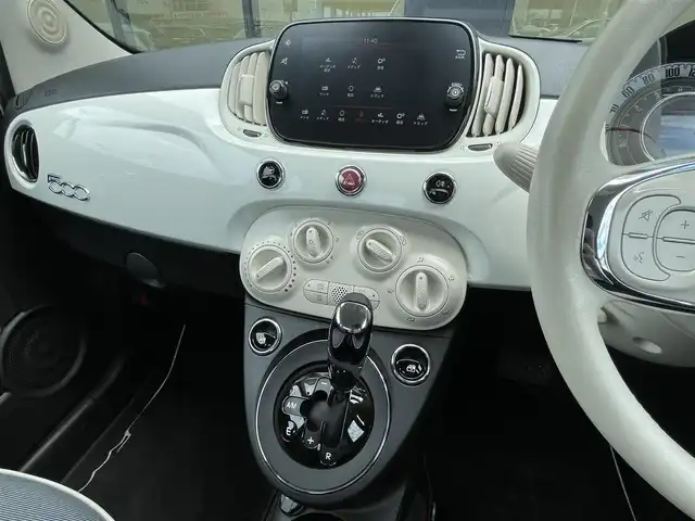 フィアット ５００ 1．2 ポップ 石川県 2018(平30)年 5.6万km 白 純正ディスプレイオーディオ/ＡｐｐｌｅＣａｒＰｌａｙ/Ｂｌｕｅｔｏｏｔｈ/ＡＵＸ/ＵＳＢ/アイドリングストップ/ＥＴＣ/アンチスリップレギュレーション/ステアリングリモコン/シティーモードスイッチ