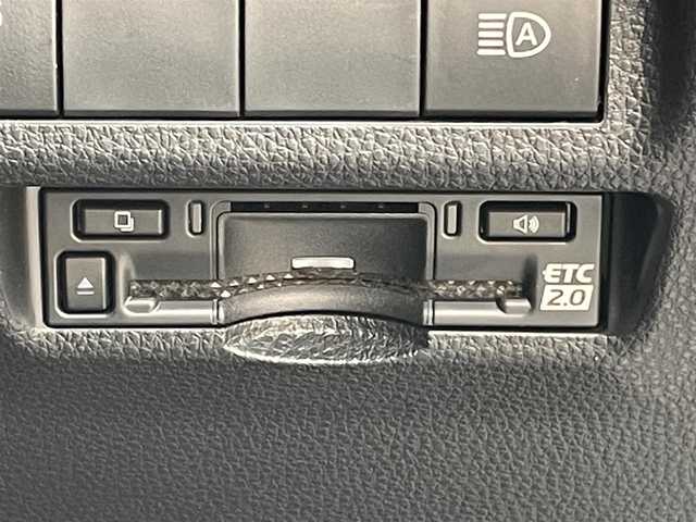 トヨタ ＲＡＶ４ HV アドベンチャー オフロードPKGⅡ 東京都 2023(令5)年 2.3万km アーバンカーキ 純正ナビ/バックモニター/プリクラッシュ/レーントレーシング/ブラインドスポット/レーダークルーズ/シートヒーター/パワーシート/電動リアゲート/ＥＴＣ/ドライブレコーダー/スマートキー