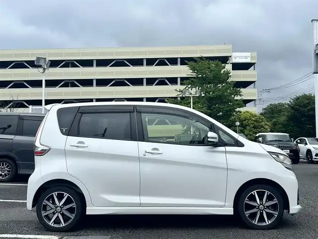 日産 デイズ ハイウェイスターG 静岡県 2017(平29)年 4.4万km ホワイトパール ユーザー買取車両/純正SDナビ(MM316D-W)/　【CD/DVD/BT/地デジフルセグTV】/純正15インチAW/エマージェンシーブレーキ/全方位カメラ/バックカメラ/ドライブレコーダー/スマートキー/プッシュスタート/新車時保証書/取扱説明書