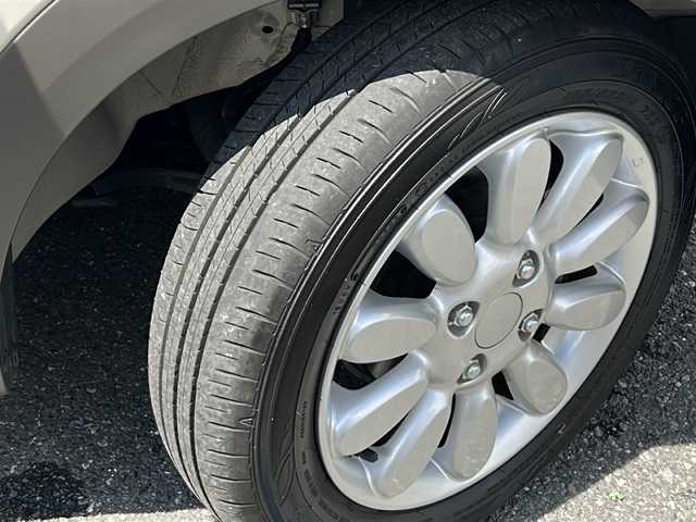 スズキ ラパン X 埼玉県 2022(令4)年 0.9万km フォーンベージュM 走行距離8394km/ワンオーナー/純正8インチナビ(CN-RZ876)/AM/FM/BT/CD/DVD/フルセグTV/アランドビューモニター/シートヒーター（D+N席）/前後ドライブレコーダー/ビルトインETC/ステアリングリモコン/純正14インチアルミホイール/スズキセーフティーアシスト/レーンキープアシスト/衝突被害軽減システム/バックセンサー/横滑り防止装置/アイドリングストップ/先行車発進お知らせ機能/標識認識機能/オートライト/LEDヘッドライト/プッシュスタート/スマートキー×2/電動格納ミラー/純正フロアマット/純正ドアバイザー/保証書/取扱説明書/ナビ取扱説明書