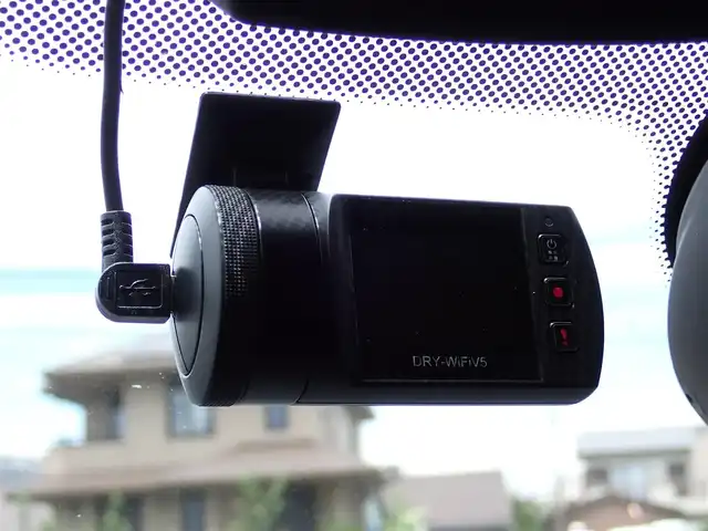 ＭＩＮＩ ミニ クーパー S 千葉県 2016(平28)年 1.8万km グレー パイオニア地デジTVチューナー（GEX-909DTV)/・リモコン/取扱説明書付き/アルパインマルチビューカメラ（フロント/リア）/純正ナビゲーション/純正オーディオ/・FM/AMラジオ/・Bluetooth接続/黒革シート/純正後期テールレンズ/スマートキー2個/ドアバイザー/フロアマット/取扱い説明書